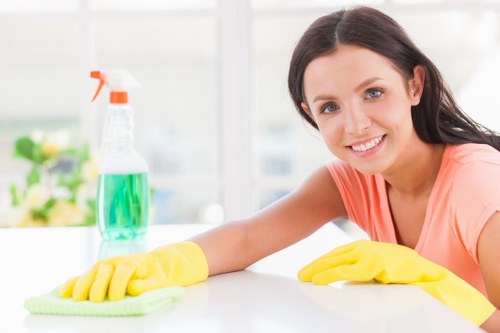 Professional curtain cleaning for Westkensington homes and flats