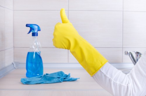 Residential and commercial window cleaning service in Westkensington